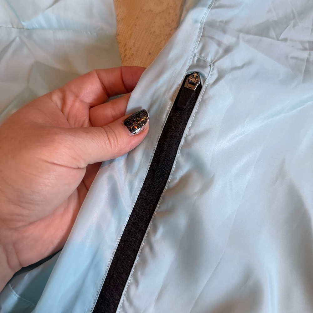 NWT Rise by Lularoe Determined lightweight workout jacket - Picture 7 of 10